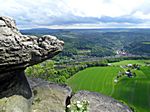 Blick vom Lilienstein (über die Elbe) auf den Ort Königstein